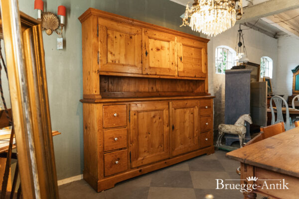 215 Antiquitaet zu verkaufen Bruegge Antik Ostern 2026 - Brügge Antik