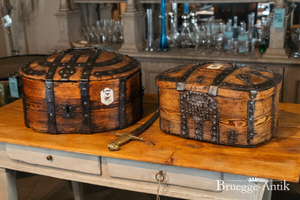 299 Antiquitaet zu verkaufen Bruegge Antik Ostern 2026 - Brügge Antik