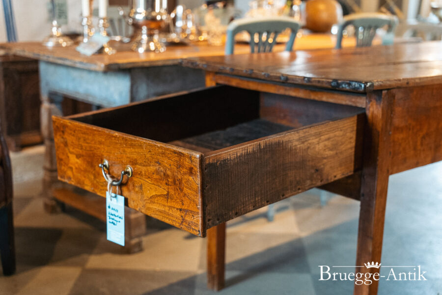 081 Antiquitaet zu verkaufen Bruegge Antik Ostern 2026 - Brügge Antik