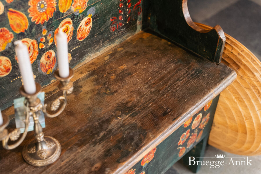 100 Antiquitaet zu verkaufen Bruegge Antik Ostern 2026 - Brügge Antik