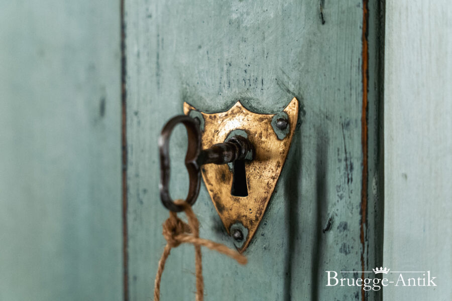 148 Antiquitaet zu verkaufen Bruegge Antik Ostern 2026 - Brügge Antik