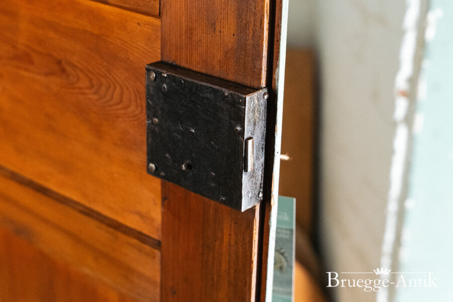 150 Antiquitaet zu verkaufen Bruegge Antik Ostern 2026 - Brügge Antik