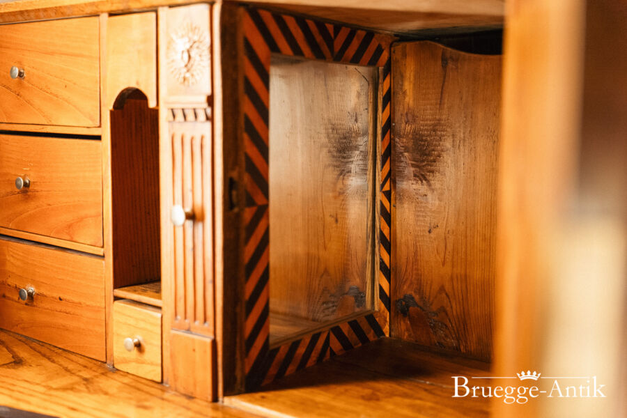 276 Antiquitaet zu verkaufen Bruegge Antik Ostern 2026 - Brügge Antik