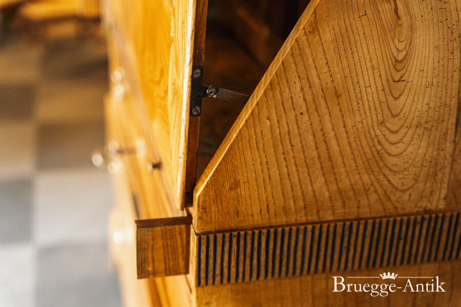 285 Antiquitaet zu verkaufen Bruegge Antik Ostern 2026 - Brügge Antik