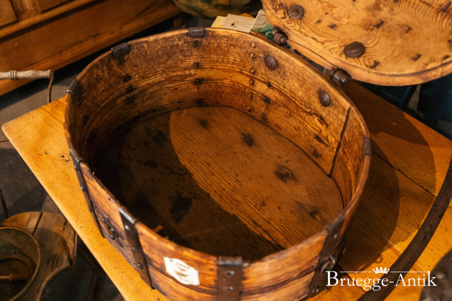 305 Antiquitaet zu verkaufen Bruegge Antik Ostern 2026 - Brügge Antik