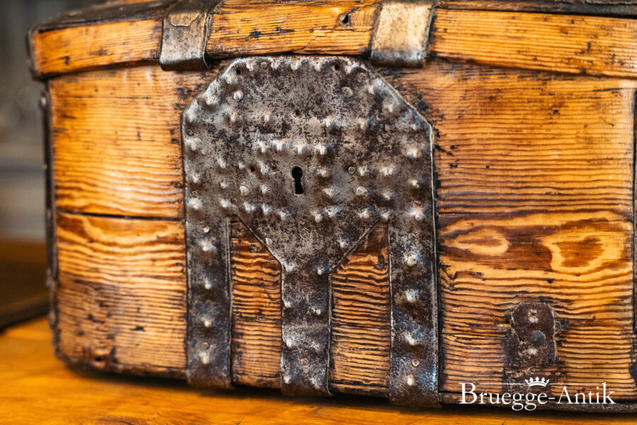 313 Antiquitaet zu verkaufen Bruegge Antik Ostern 2026 - Brügge Antik