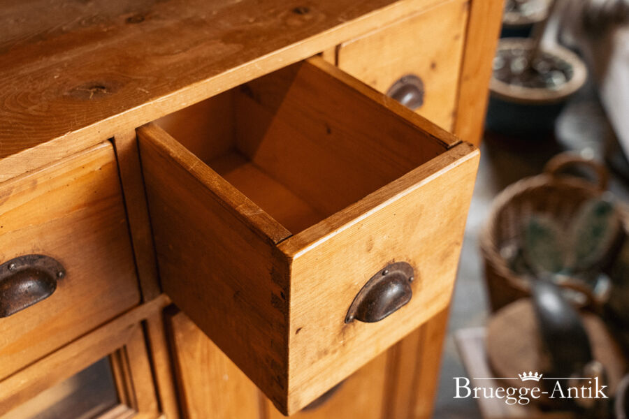 333 Antiquitaet zu verkaufen Bruegge Antik Ostern 2026 - Brügge Antik