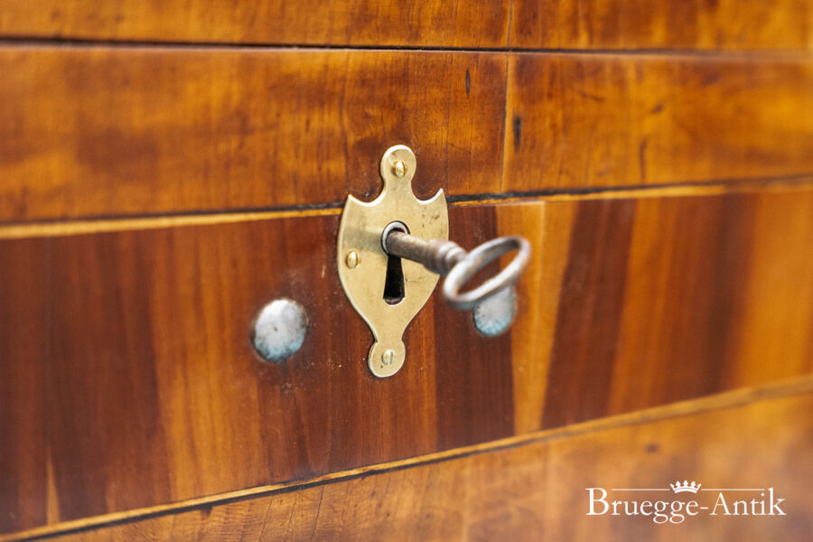 531 Antiquitaet zu verkaufen Bruegge Antik Ostern 2026 - Brügge Antik