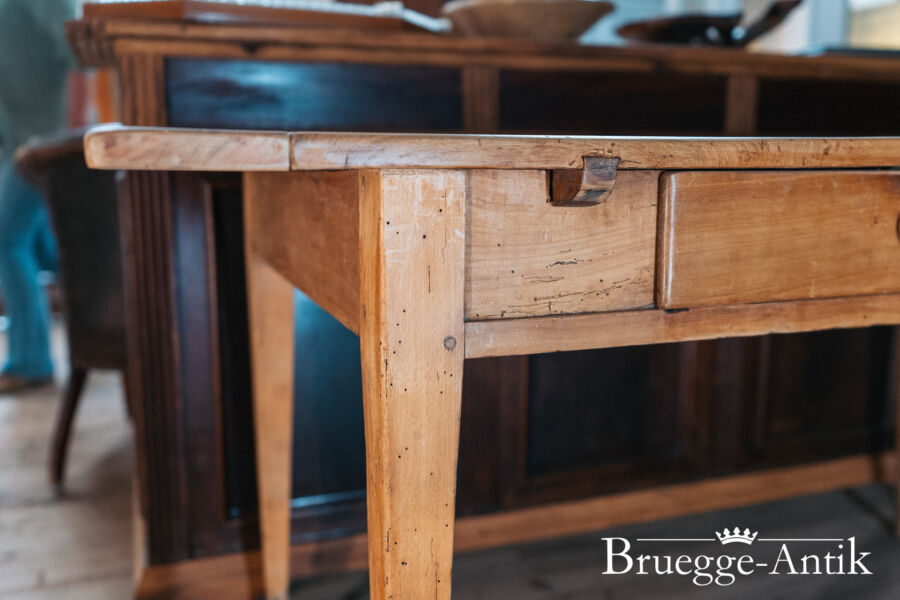 Antiquitaet zu verkaufen Bruegg Antik Juni 2024 313 - Brügge Antik