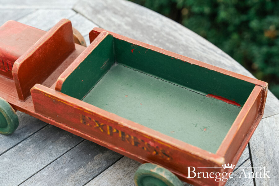 Antiquitaet zu verkaufen Bruegge Antik 11 10 2024 147 - Brügge Antik