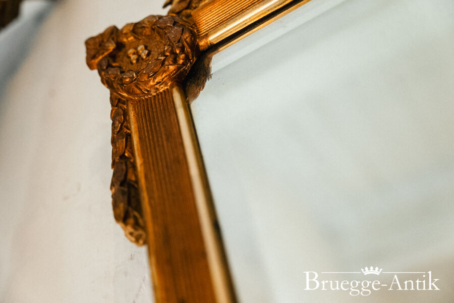 Antiquitaet zu verkaufen Bruegge Antik 11 10 2024 272 - Brügge Antik