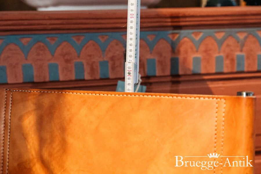 Antiquitaet zu verkaufen Bruegge Antik 11 10 2024 286 - Brügge Antik