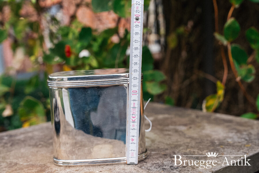 Antiquitaet zu verkaufen Bruegge Antik 11 10 2024 37 - Brügge Antik