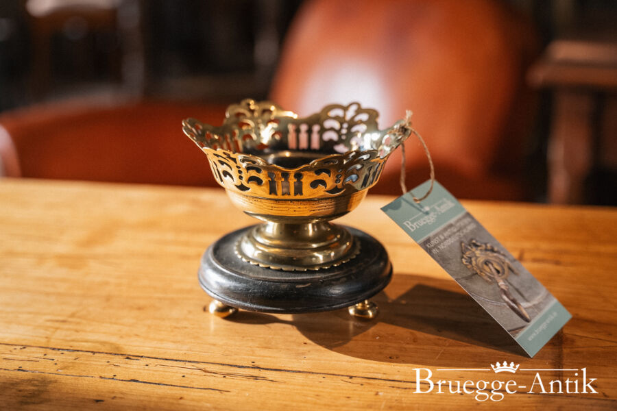 Bruegge Antik Antiquitaet Februar 2025 187 - Brügge Antik