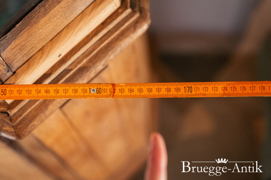 Bruegge Antik Antiquitaet April 2025 136 - Brügge Antik