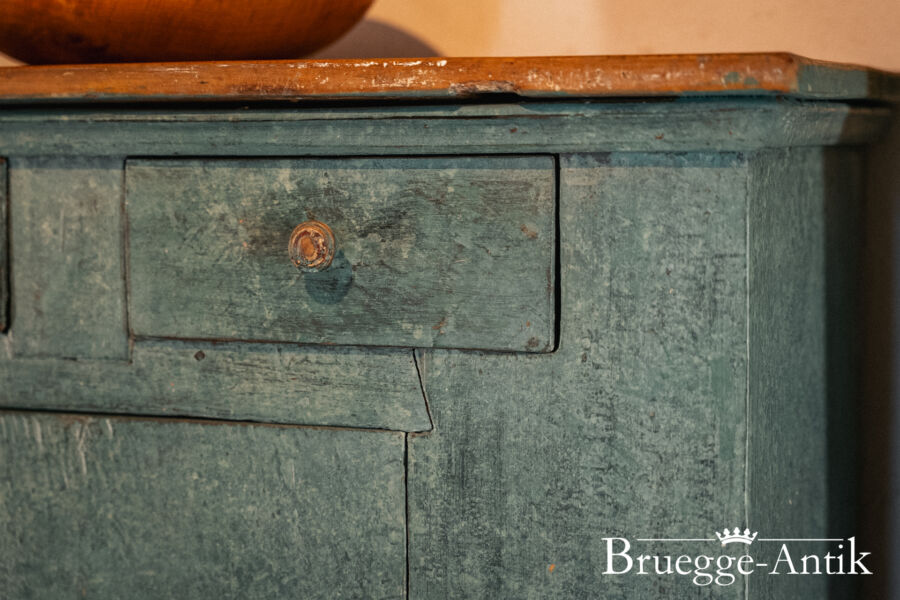 Bruegge Antik Antiquitaet April 2025 245 - Brügge Antik