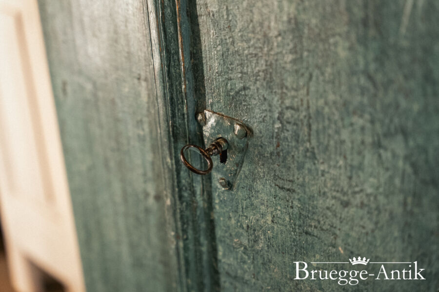 Bruegge Antik Antiquitaet April 2025 246 - Brügge Antik