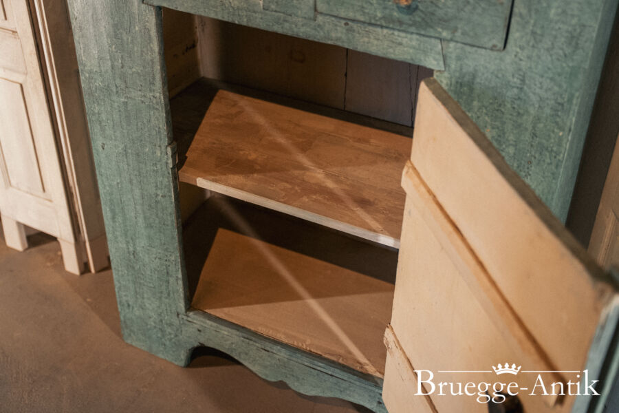 Bruegge Antik Antiquitaet April 2025 250 - Brügge Antik