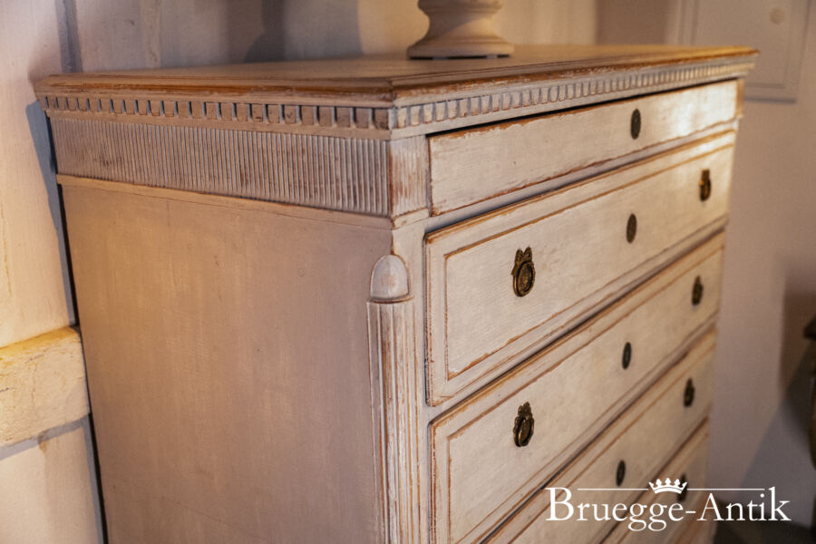 Bruegge Antik Antiquitaet April 2025 56 - Brügge Antik