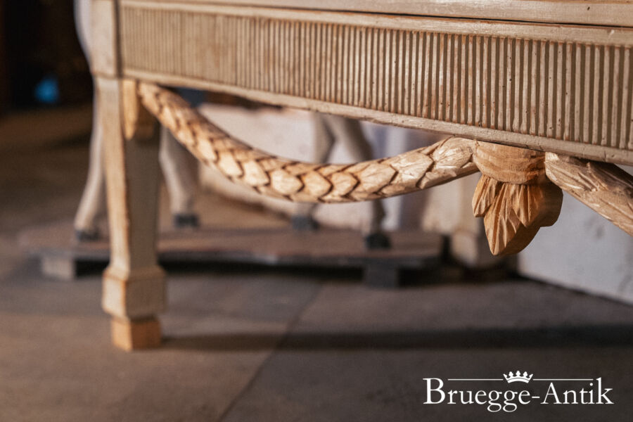 Bruegge Antik Antiquitaet April 2025 63 - Brügge Antik