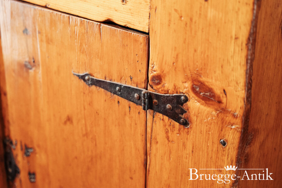 Bruegge Antik Antiquitaet August 2025 197 - Brügge Antik