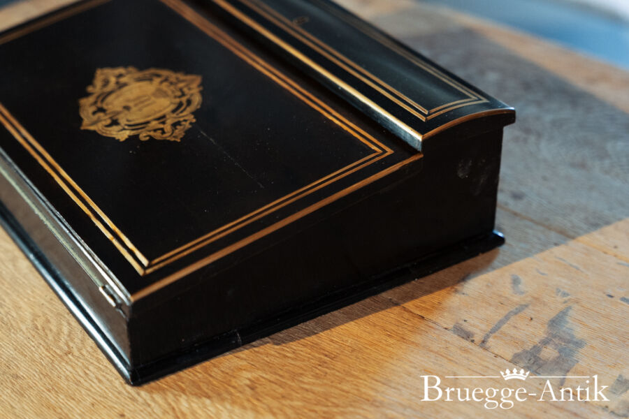 Bruegge Antik Antiquitaet August 2025 243 - Brügge Antik