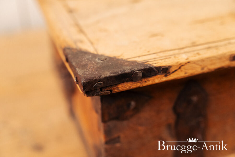 Bruegge Antik Antiquitaet August 2025 307 - Brügge Antik