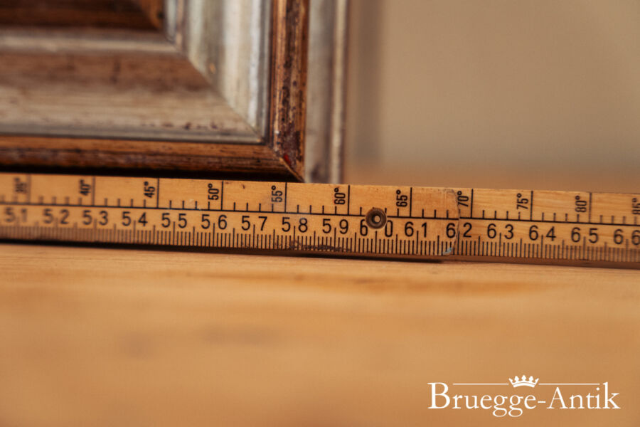 Bruegge Antik Antiquitaet August 2025 329 - Brügge Antik