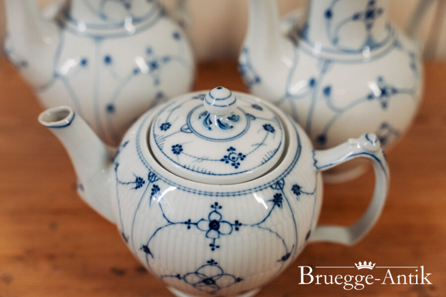 Bruegge Antik Antiquitaet August 2025 404 - Brügge Antik