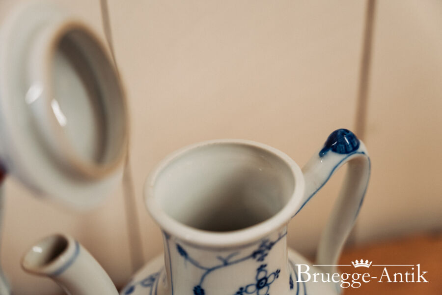 Bruegge Antik Antiquitaet August 2025 405 - Brügge Antik