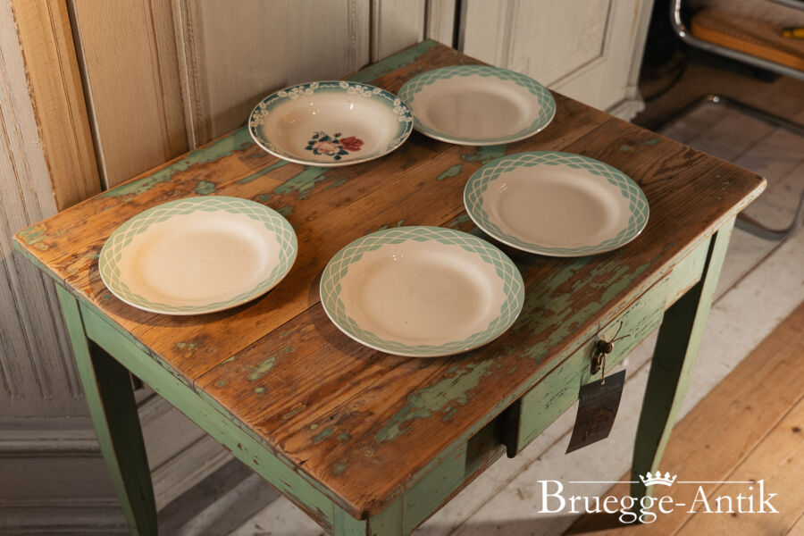 Antiquitaet Bruegge Antik Oktober 2025 119 - Brügge Antik