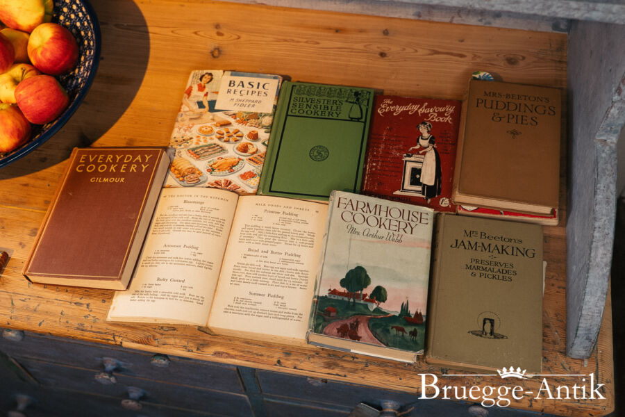 Antiquitaet Bruegge Antik Oktober 2025 320 - Brügge Antik