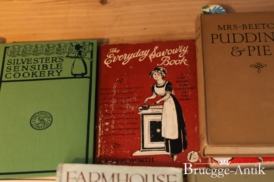 Antiquitaet Bruegge Antik Oktober 2025 323 - Brügge Antik