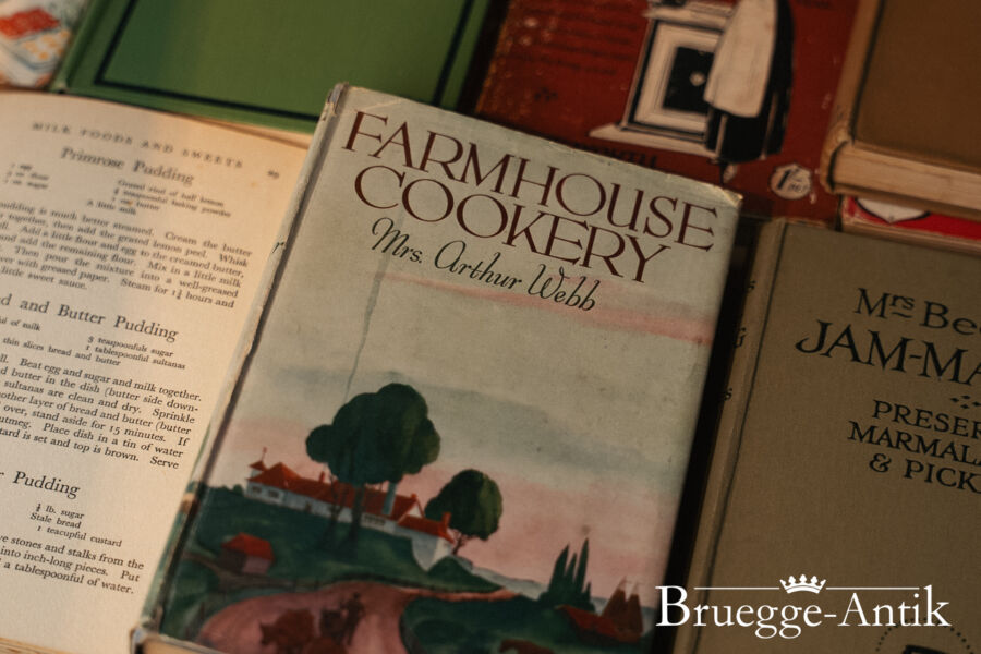 Antiquitaet Bruegge Antik Oktober 2025 326 - Brügge Antik