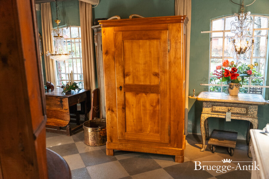 10 Bruegge Antik Antiquitaet zu verkaufen 2025 12 02 - Brügge Antik