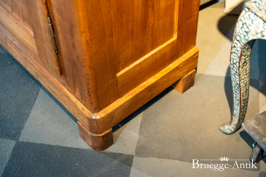 15 Bruegge Antik Antiquitaet zu verkaufen 2025 12 02 - Brügge Antik