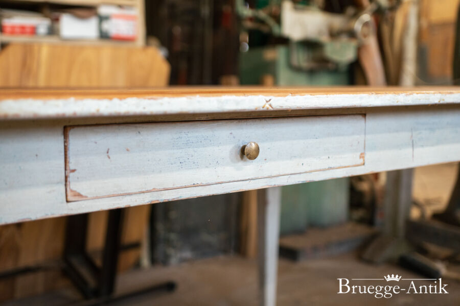 Fotos Bruegge Antik Antiquitaet 2023 Maerz 128 - Brügge Antik