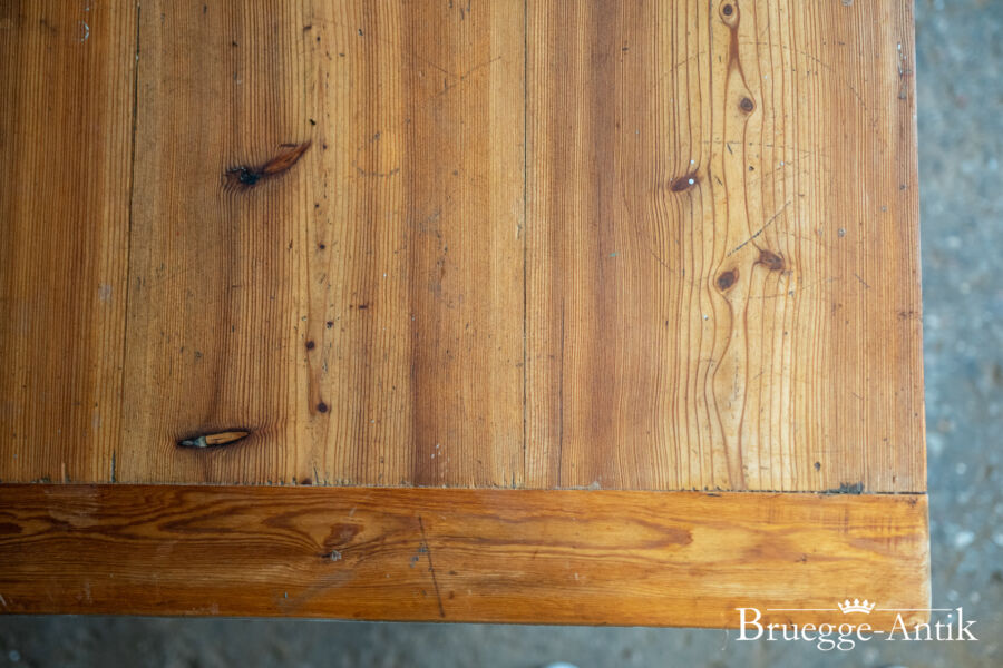 Fotos Bruegge Antik Antiquitaet 2023 Maerz 130 - Brügge Antik