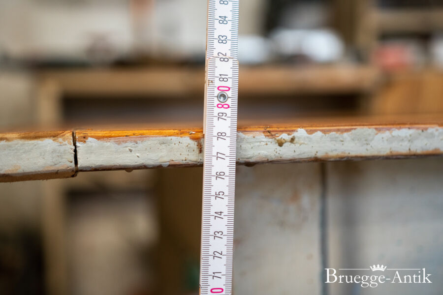 Fotos Bruegge Antik Antiquitaet 2023 Maerz 135 - Brügge Antik