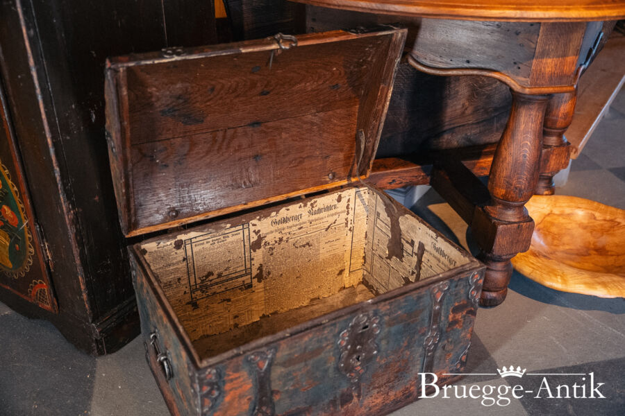 Antiquitaet Bruegge Antik Novemberr 2025 254 - Brügge Antik