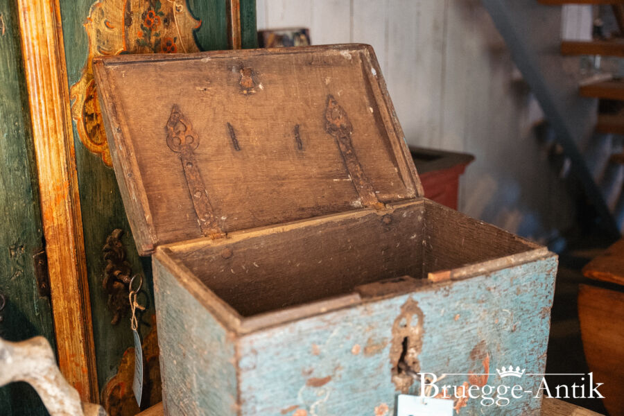 Antiquitaet Bruegge Antik Novemberr 2025 428 - Brügge Antik