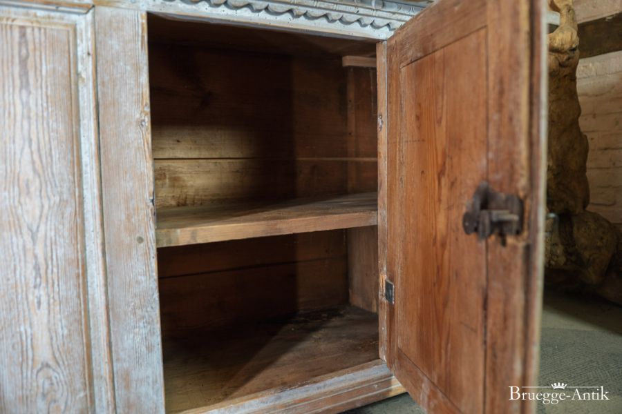 Bruegge Antik Kunst und Antik 357 - Brügge Antik