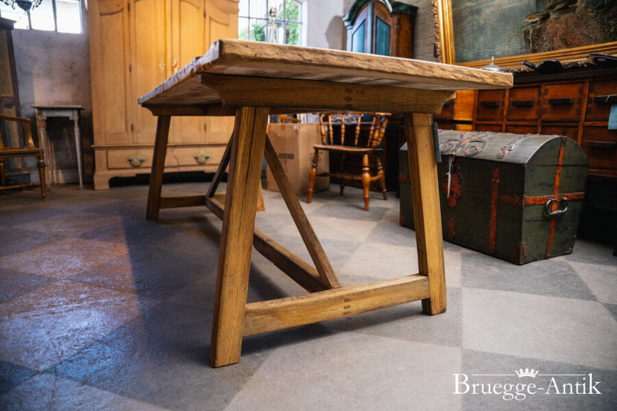 353 Bruegge Antik 06 2023 Antiquitaet Foto - Brügge Antik