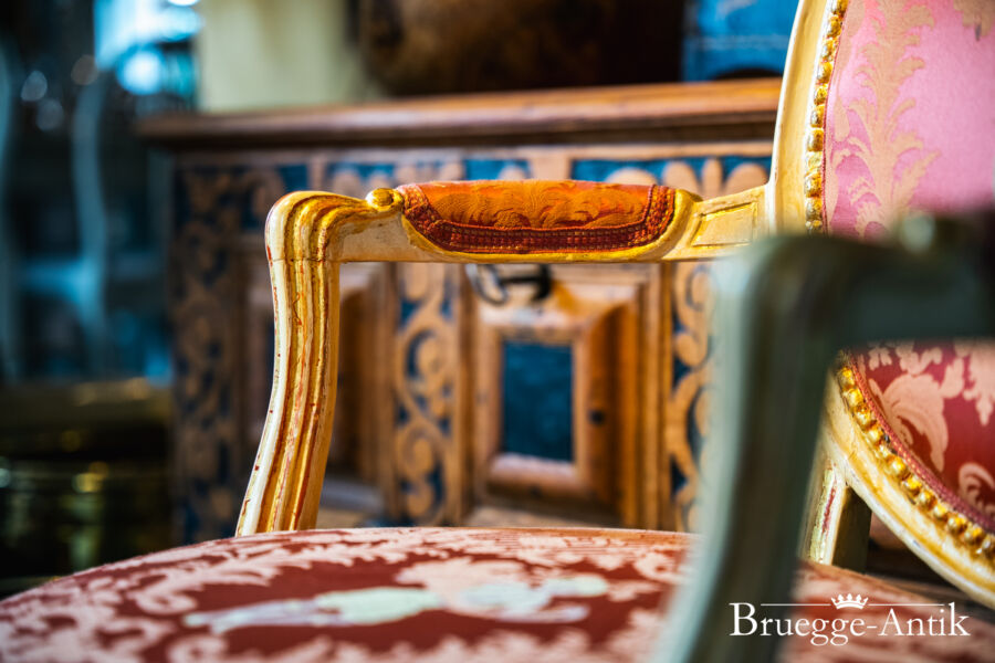 Fotos Bruegge Antik Antiquitaet 2023 Februar 149 - Brügge Antik