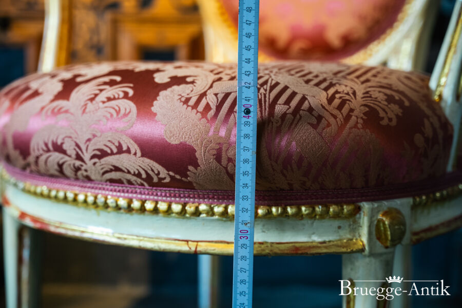 Fotos Bruegge Antik Antiquitaet 2023 Februar 153 - Brügge Antik