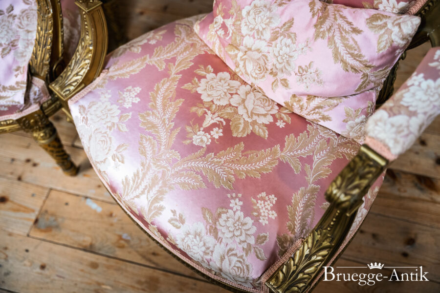 Fotos Bruegge Antik Antiquitaet 2023 Februar 348 - Brügge Antik