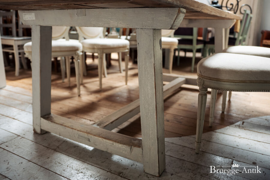 Antiquitaet Bruegge Antik 80 - Brügge Antik