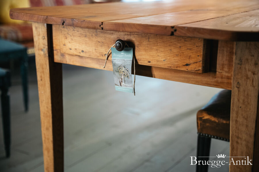 387 Bruegge Antik Antiquitaet Foto - Brügge Antik